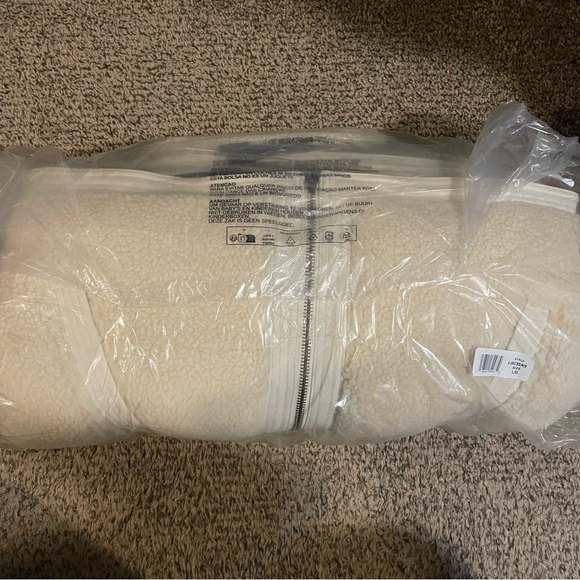 Dickies Cream Teddy Puffer Jacket - Picture 9 of 10